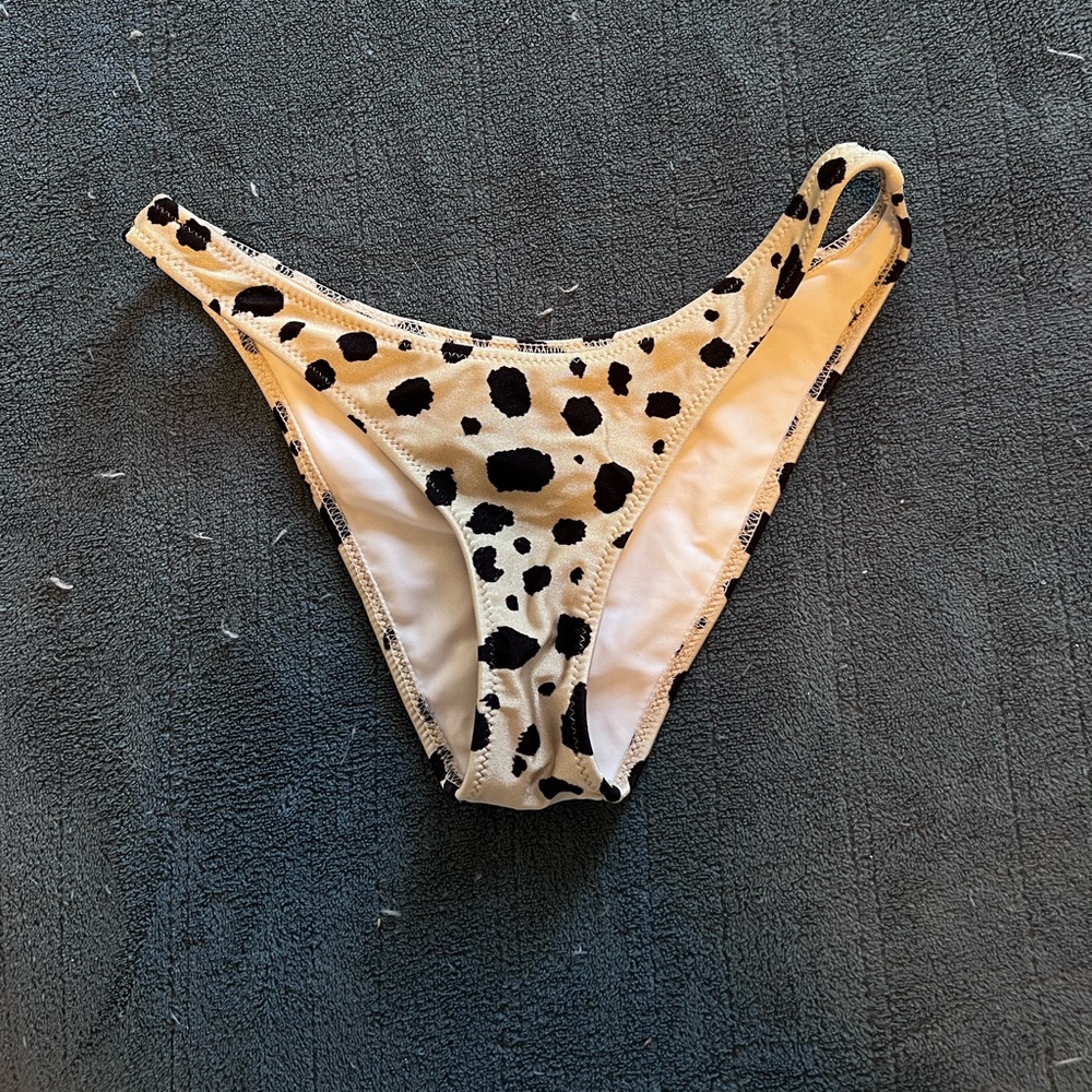 Triangl bikini bottoms size xs $18